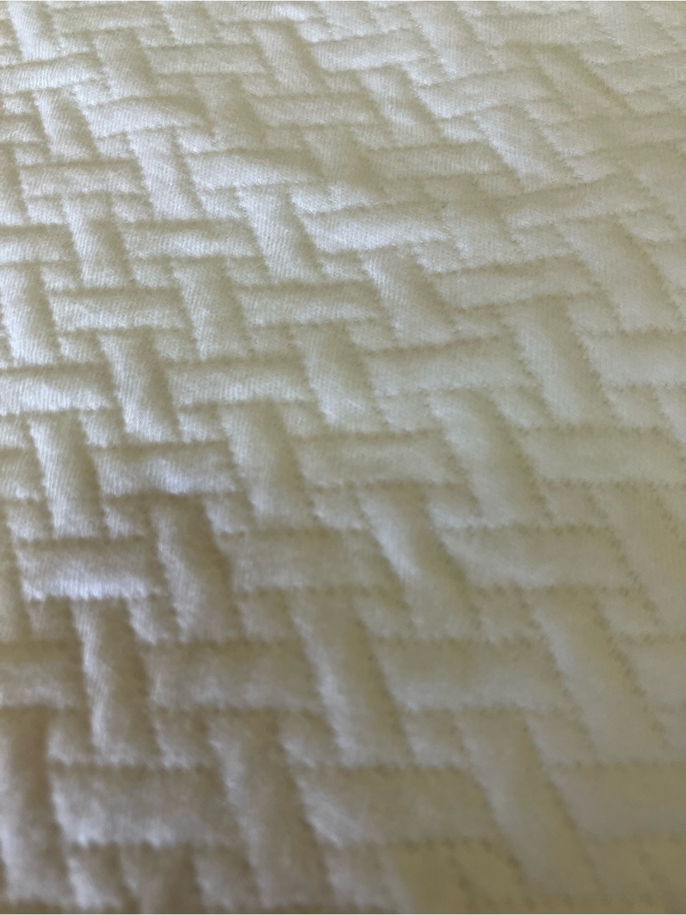 Fieldcrest Bright White Queen Size Bed Skirt Quilted Basketweave Pattern